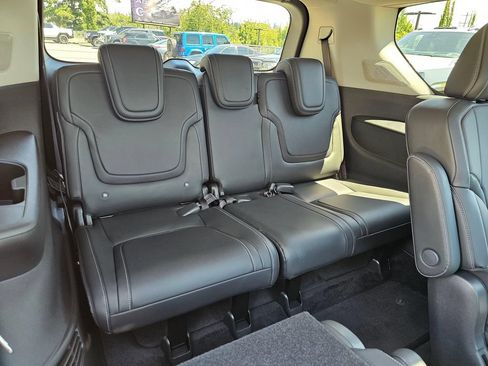 Used 2025 INFINITI QX80 Pure AWD/4WD image 13