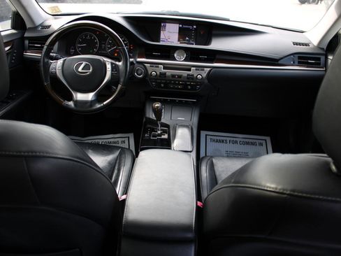 Used 2014 Lexus ES 350 w/ Luxury Package image 20