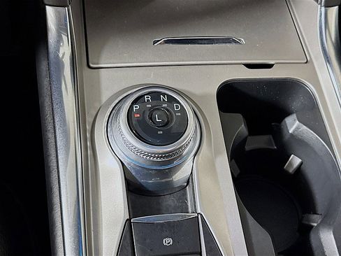 Used 2022 Ford Explorer Limited w/ Equipment Group 301A image 18