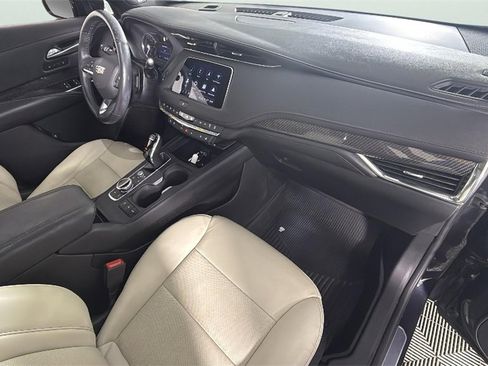 Used 2023 Cadillac XT4 Sport image 33