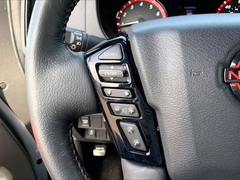 Used 2025 Nissan Frontier Pro-X w/ Pro Convenience Package RWD image 24