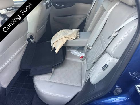 Used 2022 Nissan Rogue Sport SV w/ Technology Package AWD/4WD image 9