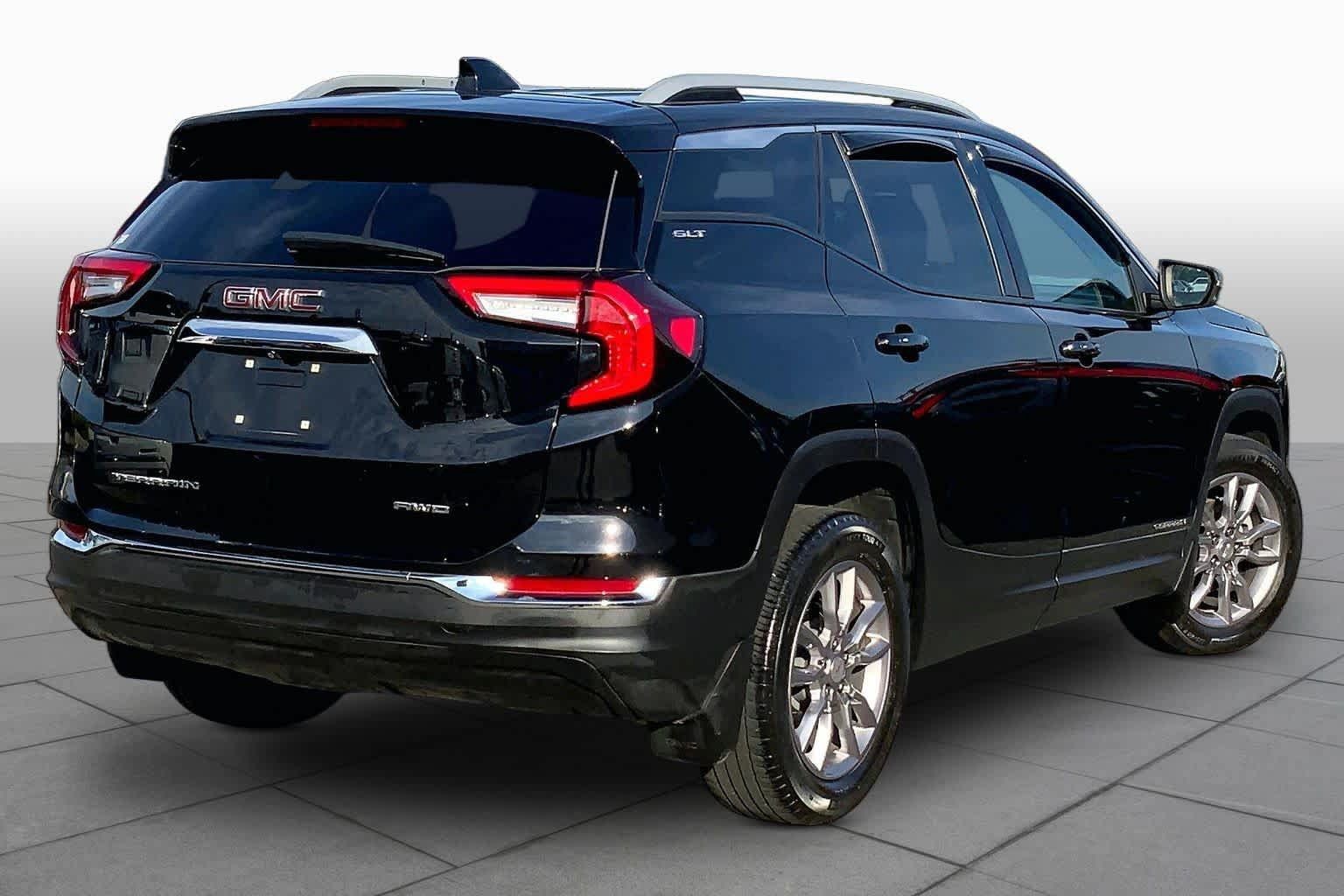 Used 2022 GMC Terrain SLT AWD/4WD image 13