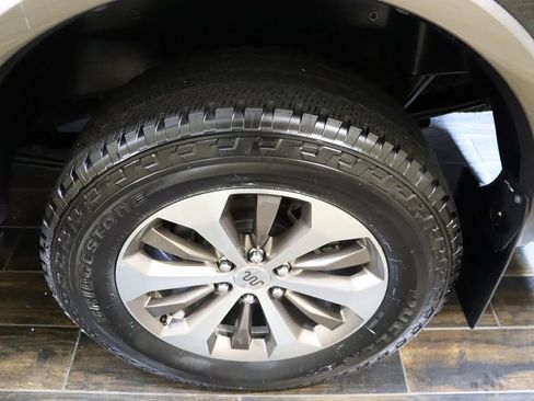 Used 2017 Ford F150 King Ranch w/ Equipment Group 601A Luxury AWD/4WD image 41