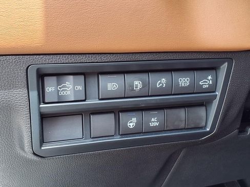 Used 2024 Toyota Tundra 1794 Edition image 32