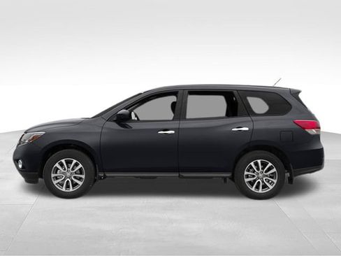Used 2013 Nissan Pathfinder Platinum AWD/4WD image 6