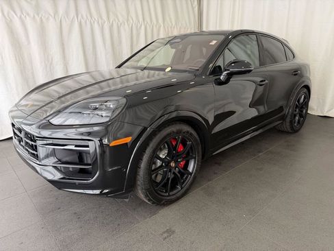 New 2026 Porsche Cayenne GTS AWD/4WD image 1