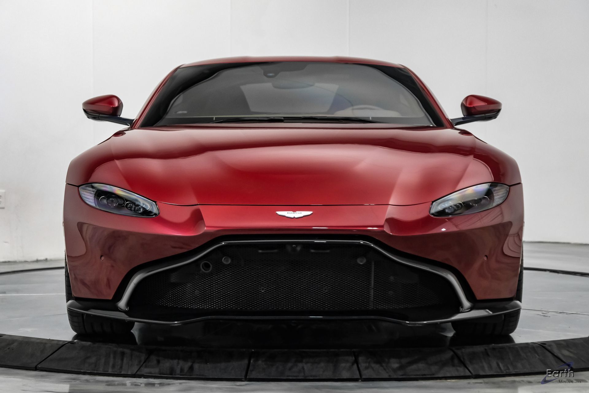 Used 2020 Aston Martin V8 Vantage Coupe RWD image 34
