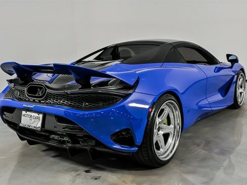 Used 2024 McLaren 750S Spider RWD image 19