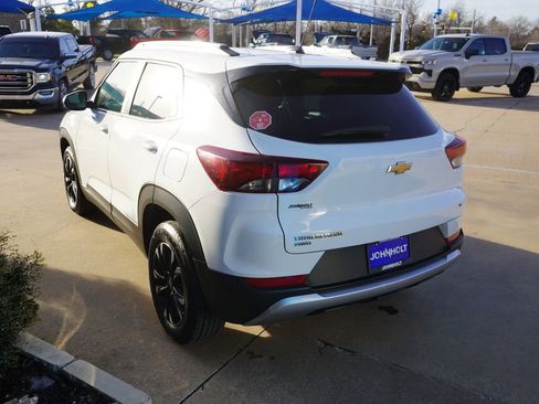 Used 2023 Chevrolet TrailBlazer LT AWD/4WD image 9
