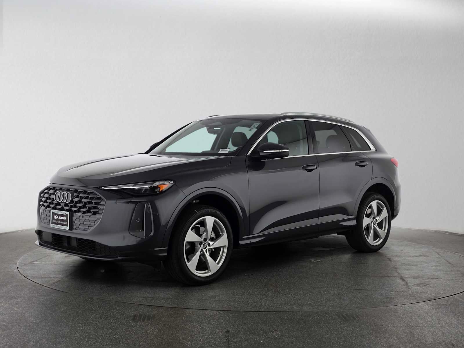 Used 2025 Audi Q5 Premium Plus w/ Premium Plus AWD/4WD image 7