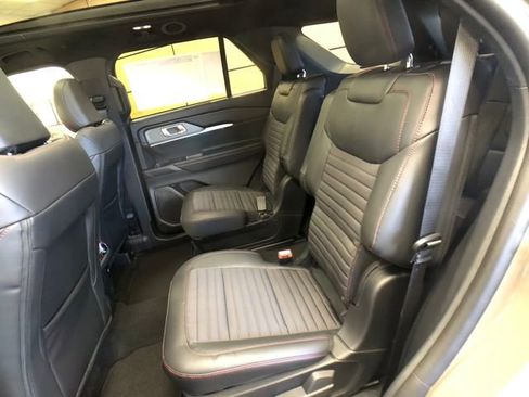 New 2026 Ford Explorer ST-Line image 20