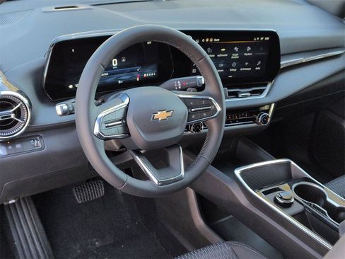 New 2026 Chevrolet Equinox LT w/ Safety and Technology Package FWD image 10