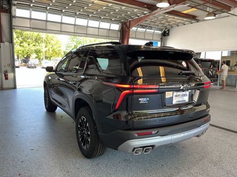 New 2026 Chevrolet Traverse Z71 w/ Enhanced Driving Package image 6
