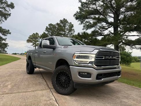Used 2024 RAM 2500 Laramie AWD/4WD image 4
