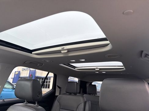 Used 2019 Chevrolet Traverse Premier image 11