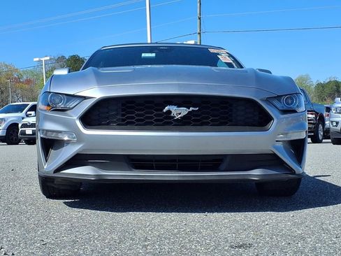 Used 2022 Ford Mustang Premium image 3