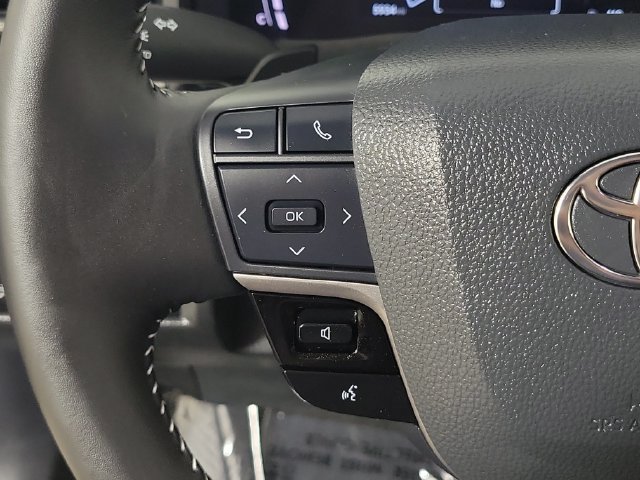 Certified 2025 Toyota Camry SE FWD image 24