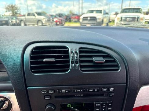 Used 2003 Ford Thunderbird Deluxe image 17