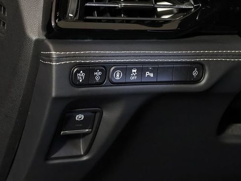 Certified 2023 Acura MDX SH-AWD w/ Advance Package image 28