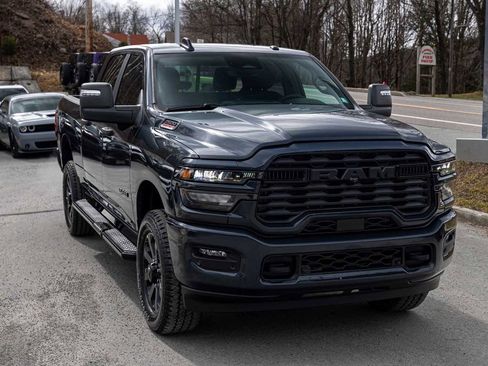 New 2026 RAM 2500 Big Horn AWD/4WD image 3