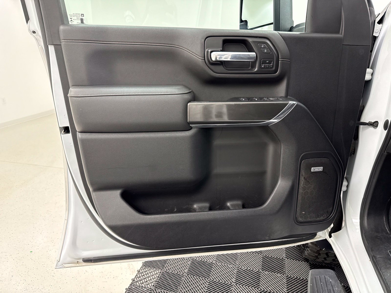 Used 2023 GMC Sierra 2500 AT4 w/ AT4 Preferred Package AWD/4WD image 12