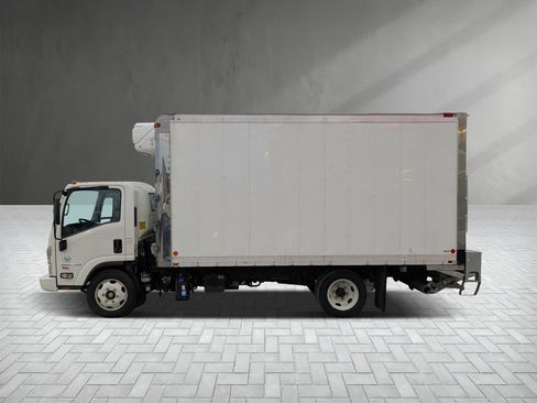 Used 2023 Chevrolet Low Cab Forward 5500XD image 4