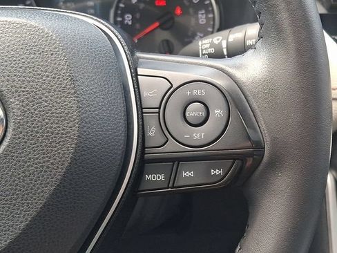 Used 2019 Toyota RAV4 XLE Premium w/ Cold Weather Package AWD/4WD image 22