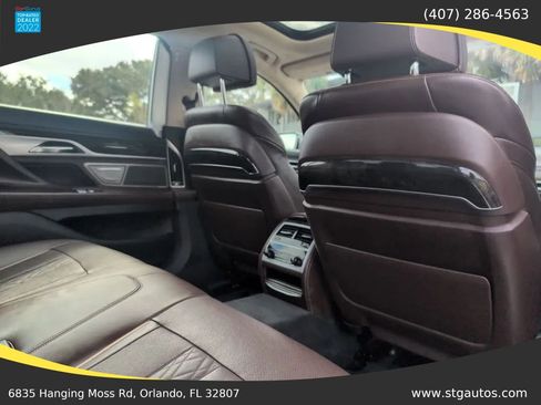 Used 2016 BMW 740i image 25