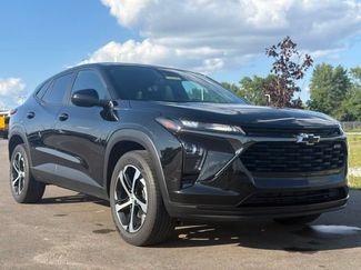 Used 2024 Chevrolet Trax RS w/ Sunroof Package FWD 360° Tour