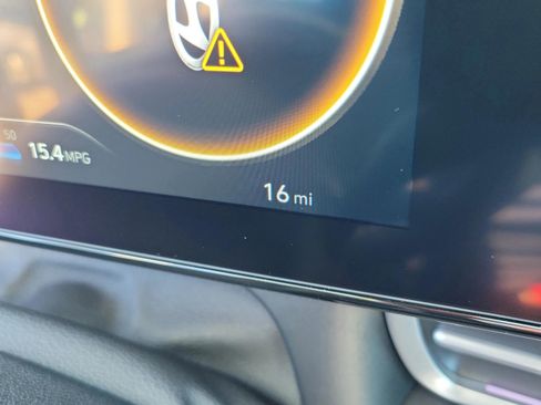 New 2026 Hyundai Elantra Limited FWD image 17