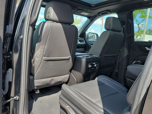 Used 2024 GMC Yukon XL Denali w/ Max Trailering Package AWD/4WD image 16