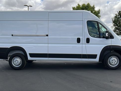 New 2026 RAM ProMaster 2500 w/ Convenience Group FWD image 2