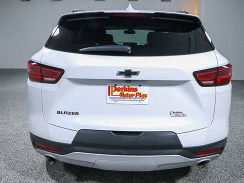 Used 2023 Chevrolet Blazer LT w/ Midnight/Sport Edition FWD image 8
