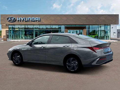 New 2026 Hyundai Elantra Sport image 4