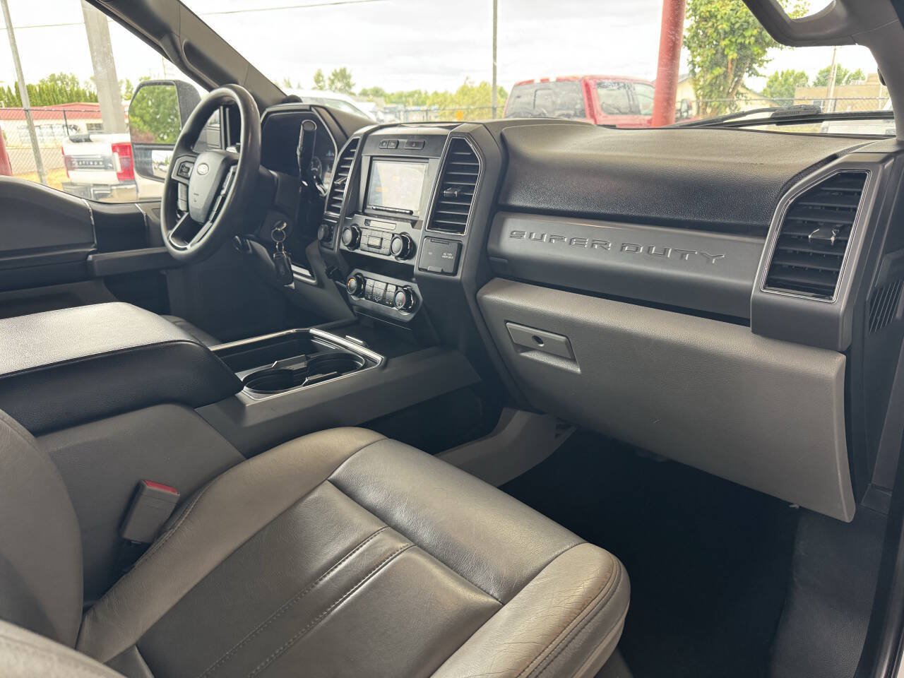 Used 2019 Ford F350 XLT AWD/4WD image 4