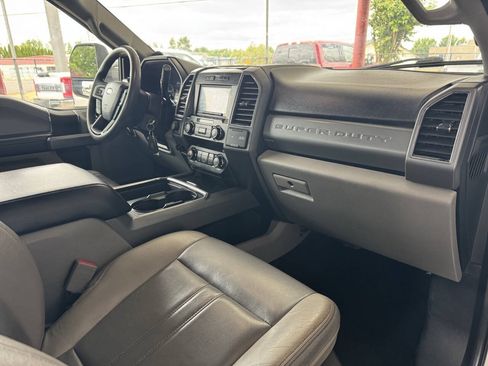 Used 2019 Ford F350 XLT AWD/4WD image 4