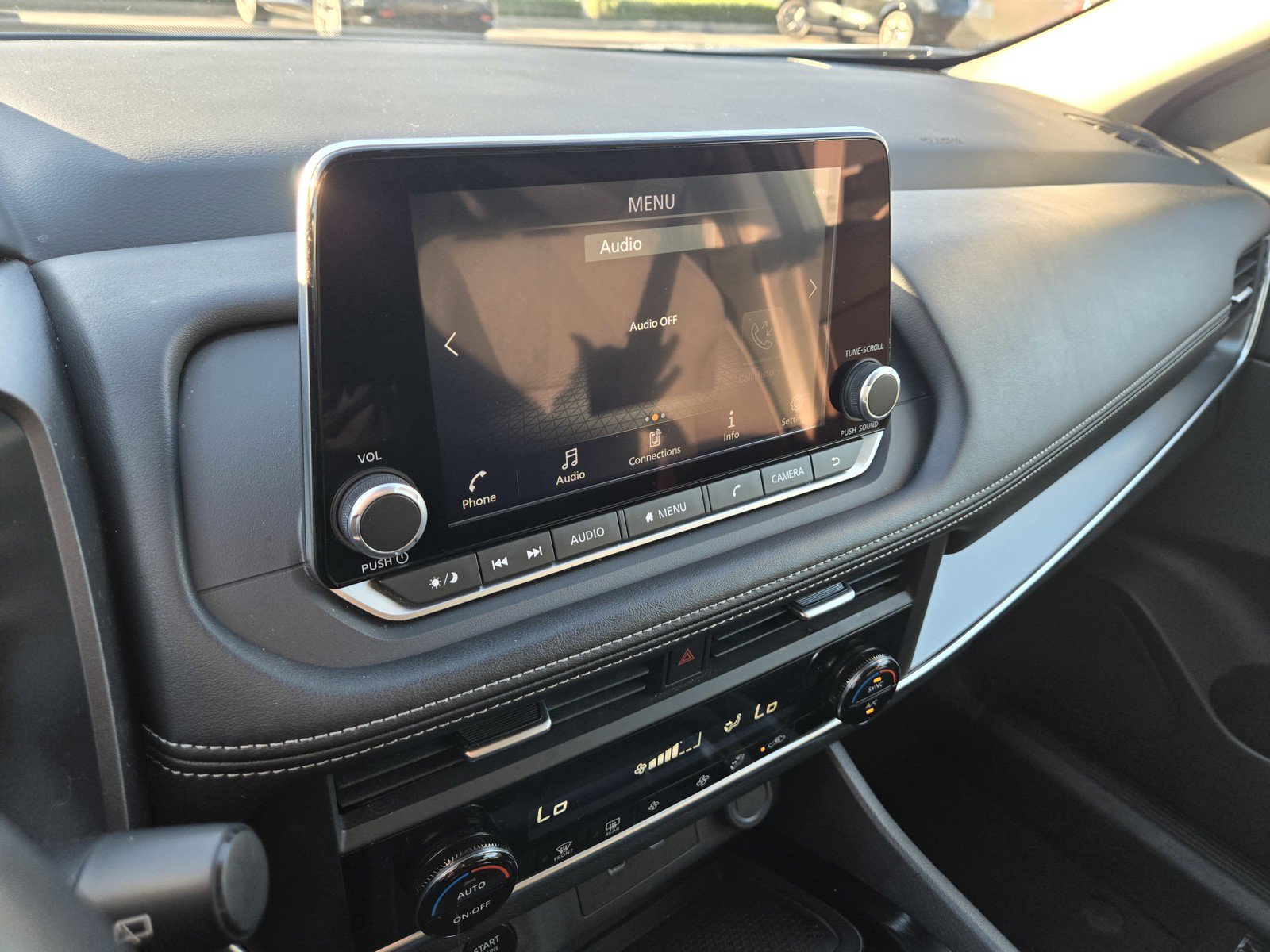 Certified 2025 Nissan Rogue SV AWD/4WD image 16