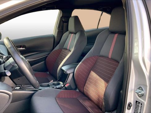 Used 2023 Toyota Corolla SE image 7