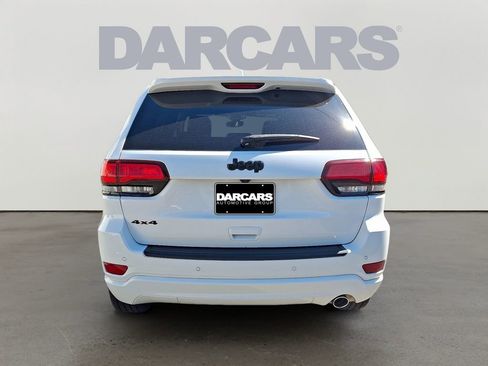 Used 2022 Jeep Grand Cherokee Laredo X AWD/4WD image 6