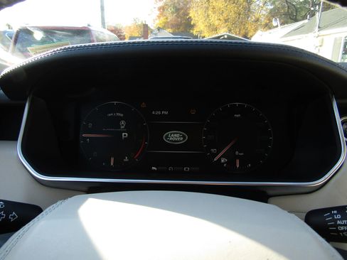 Used 2015 Land Rover Range Rover Supercharged image 35