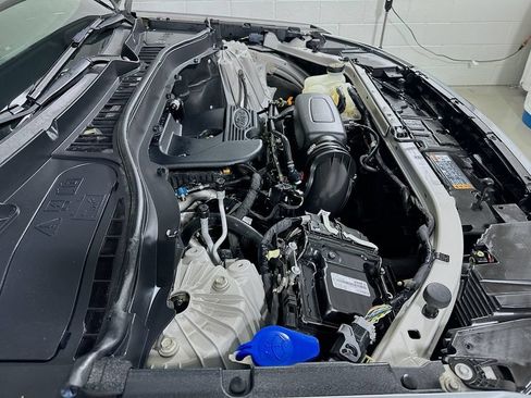 Certified 2020 Ford Explorer XLT w/ Equipment Group 202A AWD/4WD image 23