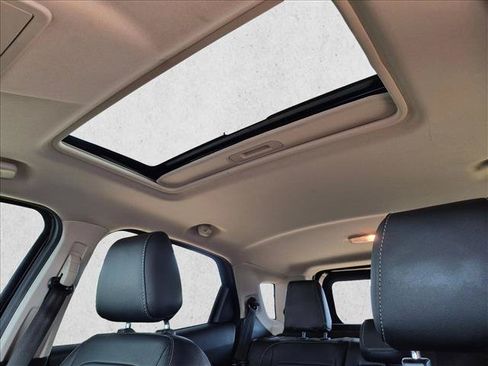 Used 2020 Ford EcoSport Titanium FWD image 14
