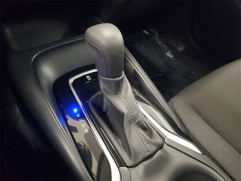 Used 2023 Toyota Corolla LE image 28