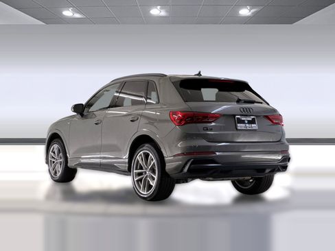 Used 2022 Audi Q3 2.0T Premium image 3