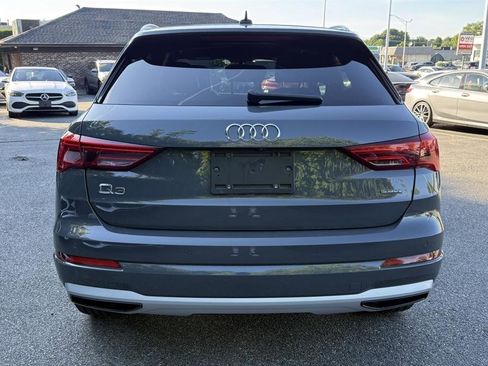 Used 2020 Audi Q3 2.0T Premium w/ Convenience Package AWD/4WD image 15