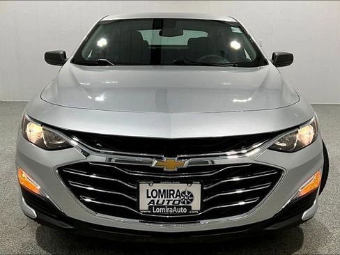 Used 2021 Chevrolet Malibu LS FWD image 2