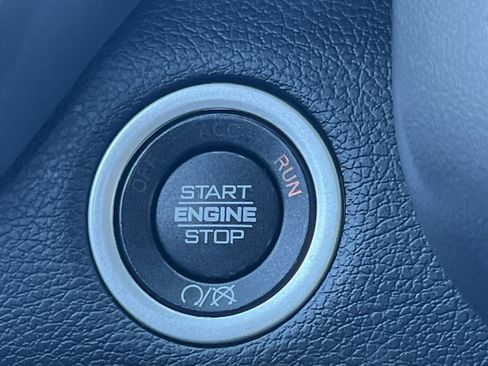 Used 2024 RAM 2500 Big Horn w/ Bed Utility Group image 8