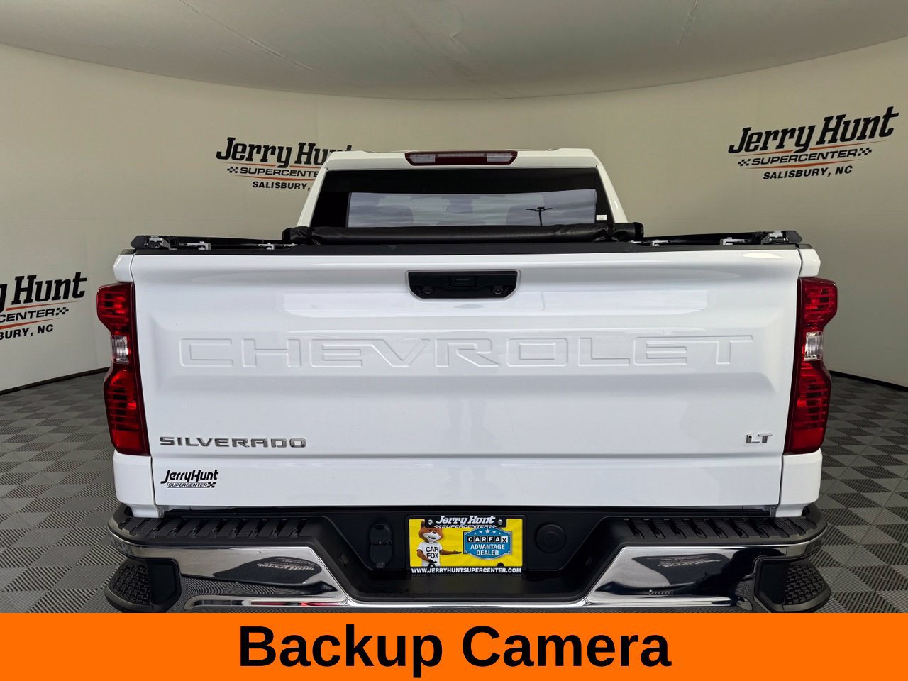 Used 2024 Chevrolet Silverado 1500 LT AWD/4WD image 8