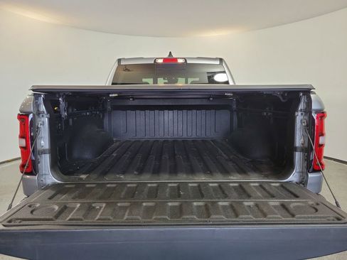 Used 2025 RAM 1500 Big Horn AWD/4WD image 24